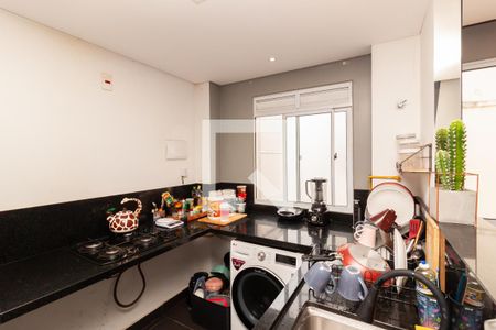 Apartamento à venda com 35m², 2 quartos e 1 vaga Apartamento à venda com 35m², 2 quartos e 1 vagaCozinha e Área de Serviço