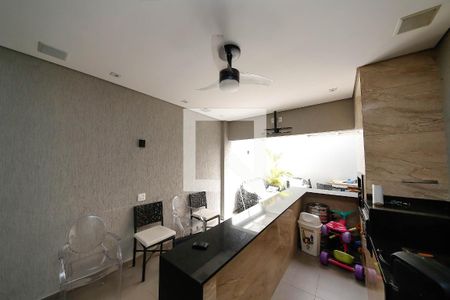 Casa à venda com 220m², 4 quartos e 4 vagasÁrea gourmet