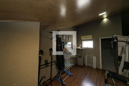 Casa à venda com 220m², 4 quartos e 4 vagasSótão