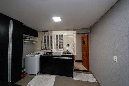 Casa à venda com 220m², 4 quartos e 4 vagasÁrea de Serviço