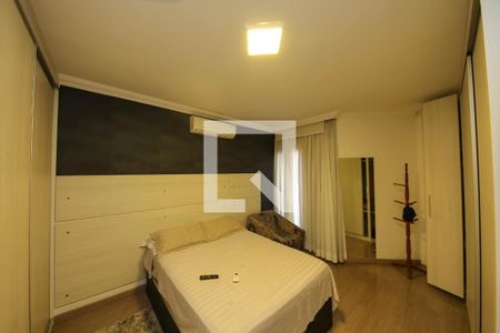 Casa à venda com 220m², 4 quartos e 4 vagasSuíte 4