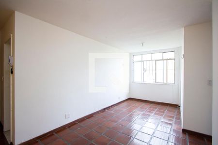 Sala de apartamento para alugar com 2 quartos, 63m² em Colubande, São Gonçalo