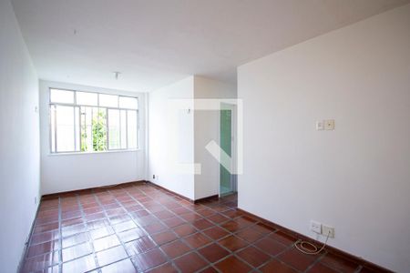 Sala de apartamento para alugar com 2 quartos, 63m² em Colubande, São Gonçalo