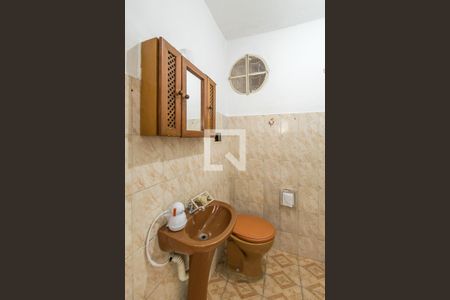 Banheiro de casa para alugar com 1 quarto, 30m² em Penha Circular, Rio de Janeiro