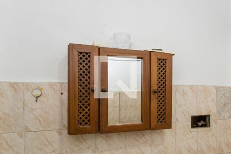 Banheiro de casa para alugar com 1 quarto, 30m² em Penha Circular, Rio de Janeiro