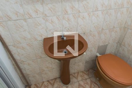 Banheiro de casa para alugar com 1 quarto, 30m² em Penha Circular, Rio de Janeiro