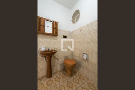 Banheiro de casa para alugar com 1 quarto, 30m² em Penha Circular, Rio de Janeiro