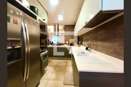 Apartamento à venda com 71m², 1 quarto e sem vagaCozinha americana 