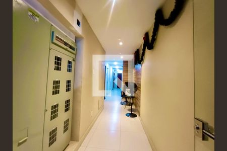 Apartamento à venda com 71m², 1 quarto e sem vagaPortaria 