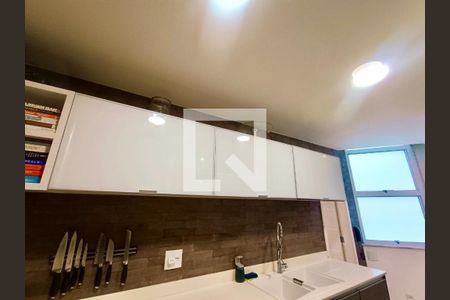 Apartamento à venda com 71m², 1 quarto e sem vagaCozinha americana 