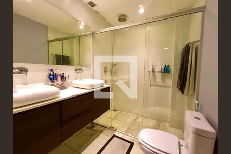 Apartamento à venda com 71m², 1 quarto e sem vagaBanheiro suite