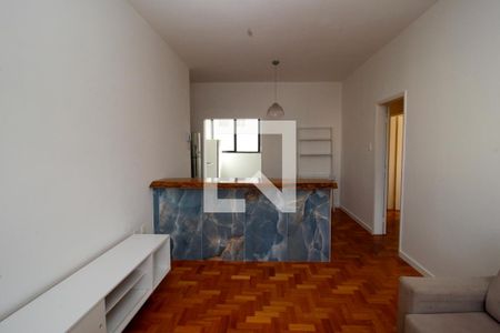 Sala de apartamento para alugar com 3 quartos, 105m² em Santo Antônio, Belo Horizonte