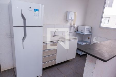 Apartamento à venda com 44m², 2 quartos e sem vagaÁrea comum - Salão de festas