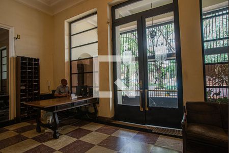 Apartamento à venda com 140m², 3 quartos e sem vaga Apartamento à venda com 140m², 3 quartos e sem vagaÁrea Comum - Portaria