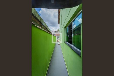 Casa à venda com 130m², 3 quartos e 2 vagasCorredor