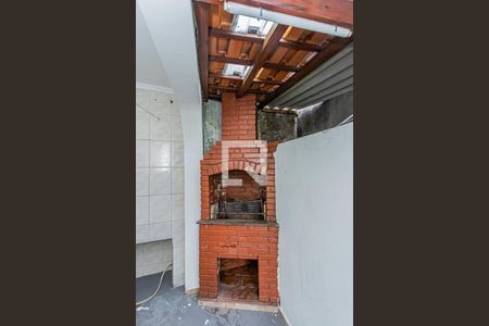 Casa à venda com 130m², 3 quartos e 2 vagasÁrea de serviço e churrasqueira