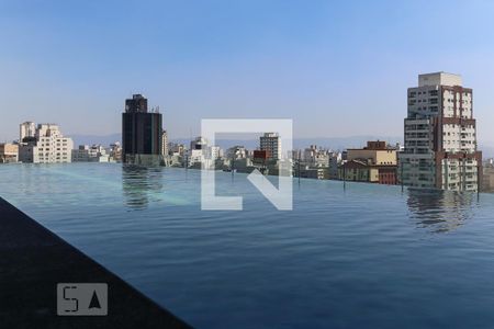 Studio para alugar com 34m², 1 quarto e 1 vaga Studio para alugar com 34m², 1 quarto e 1 vagaÁrea comum - Piscina