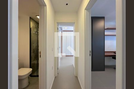 Apartamento à venda com 69m², 2 quartos e 1 vagaCorredor Quartos