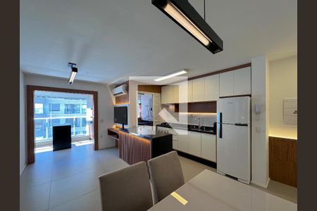 Sala de apartamento para alugar com 2 quartos, 69m² em Jardim das Acacias, São Paulo