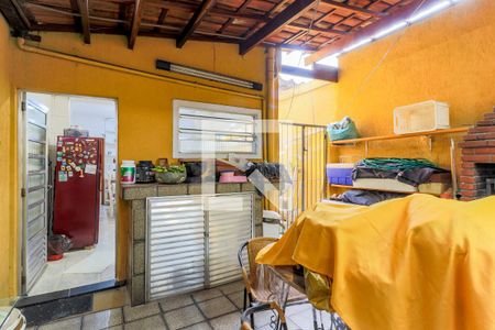 Casa à venda com 240m², 2 quartos e 2 vagas Casa à venda com 240m², 2 quartos e 2 vagasÁrea de Serviço/Churrasqueira