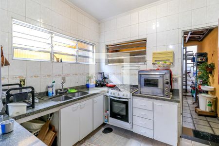 Casa à venda com 240m², 2 quartos e 2 vagas Casa à venda com 240m², 2 quartos e 2 vagasCozinha