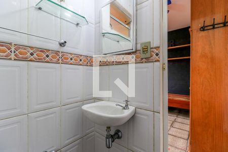 Casa à venda com 240m², 2 quartos e 2 vagas Casa à venda com 240m², 2 quartos e 2 vagasBanheiro da Edícula