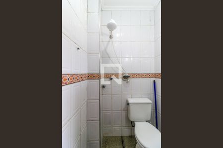 Casa à venda com 240m², 2 quartos e 2 vagas Casa à venda com 240m², 2 quartos e 2 vagasBanheiro da Edícula