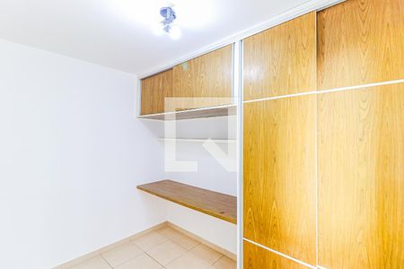 Quarto 2 de apartamento para alugar com 2 quartos, 44m² em Santo Amaro, São Paulo