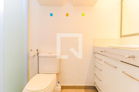 Banheiro de apartamento à venda com 1 quarto, 35m² em Santo Amaro, São Paulo