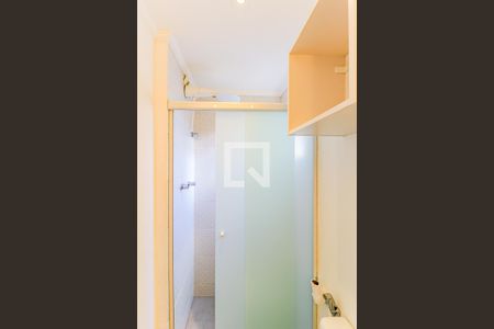 Banheiro de apartamento à venda com 1 quarto, 35m² em Santo Amaro, São Paulo