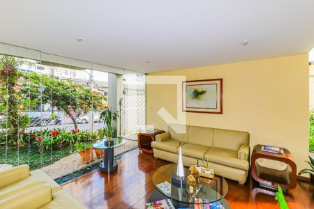 Apartamento à venda com 35m², 1 quarto e 1 vaga Apartamento à venda com 35m², 1 quarto e 1 vagaHall