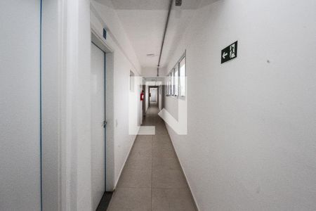 Corredor de apartamento para alugar com 1 quarto, 34m² em Chácara Mafalda, São Paulo