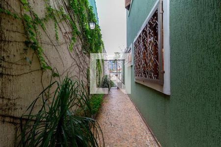 Casa à venda com 268m², 3 quartos e 4 vagas Casa à venda com 268m², 3 quartos e 4 vagasCorredor