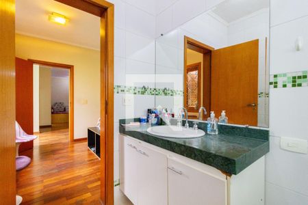 Casa à venda com 268m², 3 quartos e 4 vagas Casa à venda com 268m², 3 quartos e 4 vagasBanheiro - Suíte