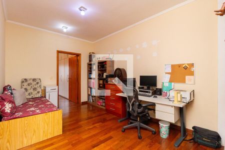 Casa à venda com 268m², 3 quartos e 4 vagas Casa à venda com 268m², 3 quartos e 4 vagasEscritório