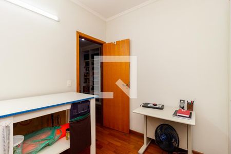 Casa à venda com 268m², 3 quartos e 4 vagas Casa à venda com 268m², 3 quartos e 4 vagasQuarto 2