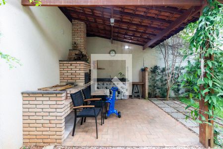 Casa à venda com 268m², 3 quartos e 4 vagas Casa à venda com 268m², 3 quartos e 4 vagasEspaço Gourmet