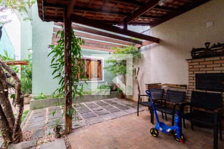 Casa à venda com 268m², 3 quartos e 4 vagas Casa à venda com 268m², 3 quartos e 4 vagasEspaço Gourmet