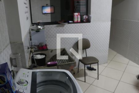 Casa à venda com 140m², 3 quartos e 2 vagasLavanderia