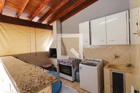 Casa para alugar com 308m², 4 quartos e 3 vagasLavanderia