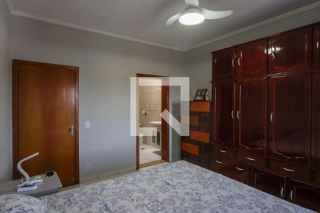 Casa para alugar com 308m², 4 quartos e 3 vagasSuíte 2