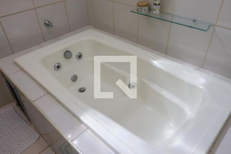 Casa para alugar com 308m², 4 quartos e 3 vagasBanheira