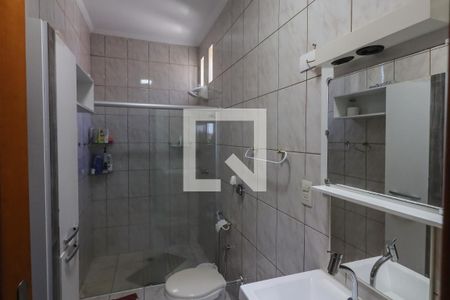 Casa para alugar com 308m², 4 quartos e 3 vagasBanheiro Suíte 2