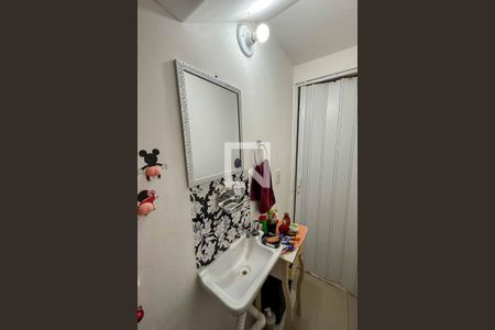 Casa à venda com 88m², 2 quartos e 1 vagaLavabo