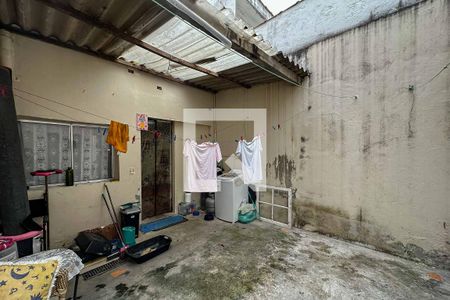 Casa à venda com 88m², 2 quartos e 1 vagaÁrea de serviço