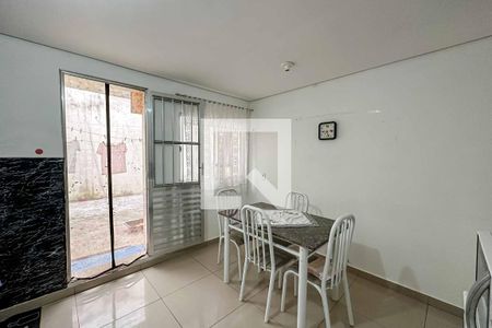 Casa à venda com 88m², 2 quartos e 1 vagaCozinha