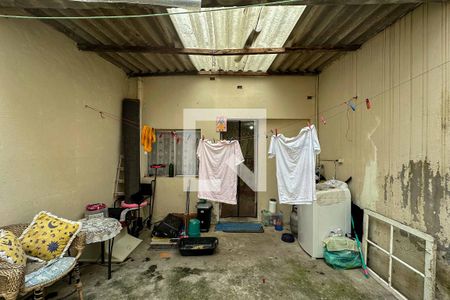 Casa à venda com 88m², 2 quartos e 1 vagaÁrea de serviço