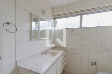 Apartamento para alugar com 120m², 3 quartos e 2 vagasBanheiro da Suíte