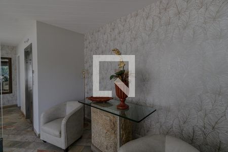 Apartamento para alugar com 120m², 3 quartos e 2 vagasHall social