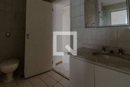 Apartamento para alugar com 120m², 3 quartos e 2 vagasBanheiro 1